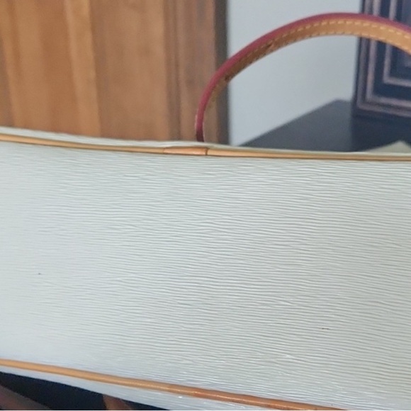 Dooney & Bourke White and Tan Crossbody Bag - Picture 9 of 9